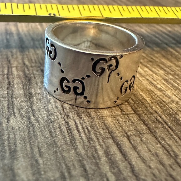 Authentic Gucci Sterling Silver Iconic Monogram Ring WERE YOU GHOSTED BY YOUR EX - Picture 13 of 15
